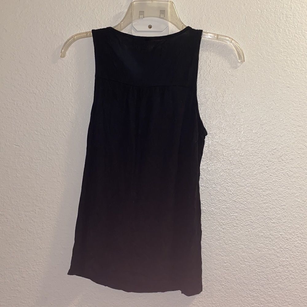 ✨ Express ruffle top✨ - Picture 4 of 5